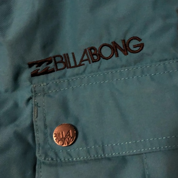 billabong Women’s snowboarding pants - Picture 3 of 7